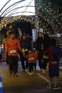 BIB: 
                            <button type="button" onclick="openModal(26273889)" class="btn btn-primary btn-sm float-right btn-popup" data-toggle="modal" data-target=".modal-high-quality">
                        <i class="fas fa-shopping-cart"></i> Add to Cart
                    </button>
                                            <button type="button" onclick="isThisMe(26273889, true)" class="btn btn-success btn-sm float-right btn-popup btn-isme hidden" data-toggle="tooltip" data-placement="bottom" title="นี่คือรูปของคุณใช่ไหม คลิกที่นี่เพื่อเอาเข้าอัลบั้ม">
                        <i class="fas fa-plus"></i> Add to album
                    </button>
                    <button type="button" onclick="isThisMe(26273889, false)" class="btn btn-warning btn-sm float-right btn-popup btn-isnotme hidden">
                        <i class="fas fa-ban"></i> Remove from album
                    </button>